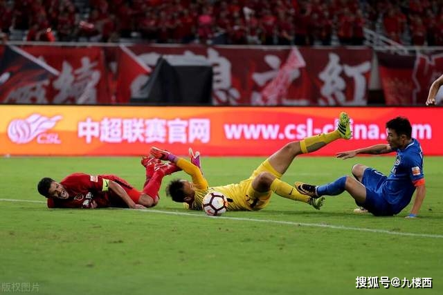 英格兰EFL Trophy的赞助商历史及其影响